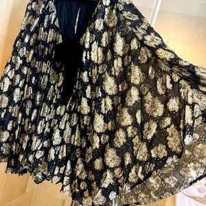 Pre-owned Free People mini cape romper Size Small